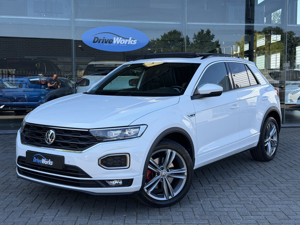 Volkswagen T-Roc 1.5 TSI R-LINE | PANO | LED | Adaptive CC | Camera | Winter-pakket | LED |Key-less 54753726-0.jpg | Driveworks