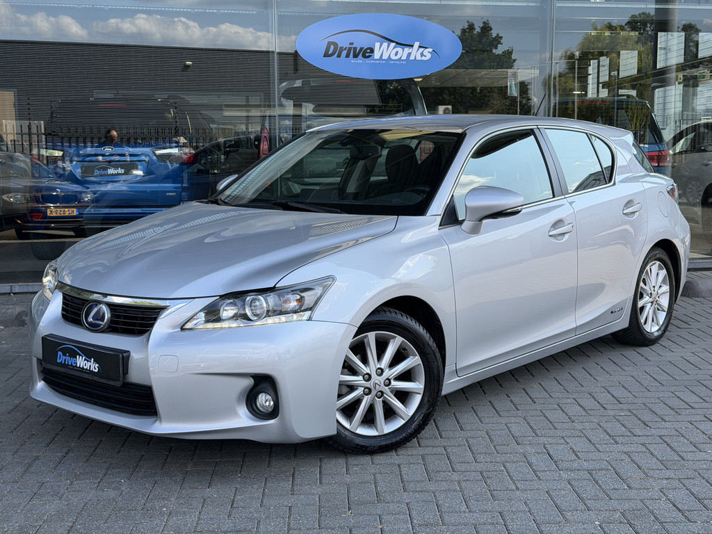 Lexus CT 200h Business Line | Camera | Alcantara | Keurig onderhouden | Interesse, Proefrit? Bel of app met: 06-24282842 / 06-42130156 55444454-0.jpg | Driveworks